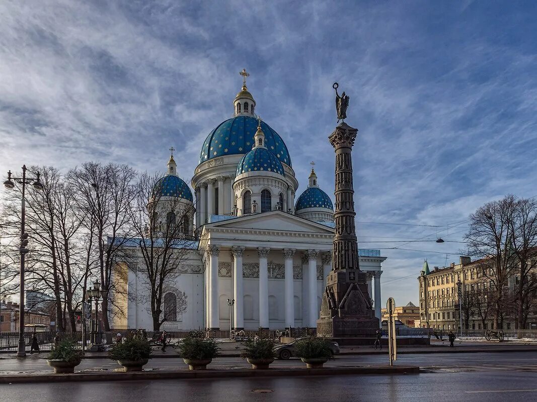 Сколько церквей в спб