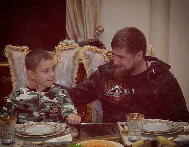 Кадыров видео сына