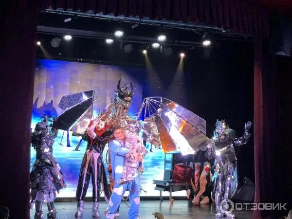 Лунозавр спектакль спб. Дворец олимпия тайна лунозавра. дворец олимпия санкт-петербург лунозавр. дворец олимпия спб тайна лунозавра. дворец олимпия шоу лунозавра.