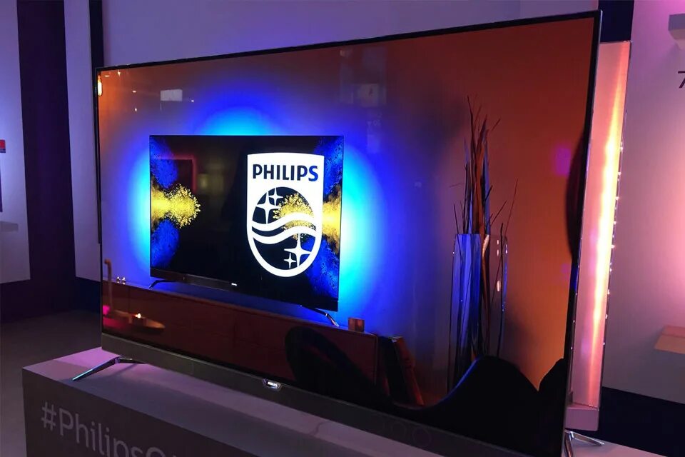 Филипс амбилайт. Philips Ambilight 2008. Филипс с подсветкой эмбилайт 2011. Телевизор Филипс с подсветкой эмбилайт. Филипс эмбилайт 2006.
