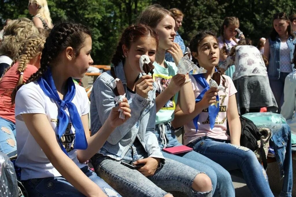 Новое поколение ростов. Новое поколение молодежи. Новое поколение Содружество детей и молодежи Дона. Фестиваль новое поколение Ростов на Дону. Новое поколение детей.