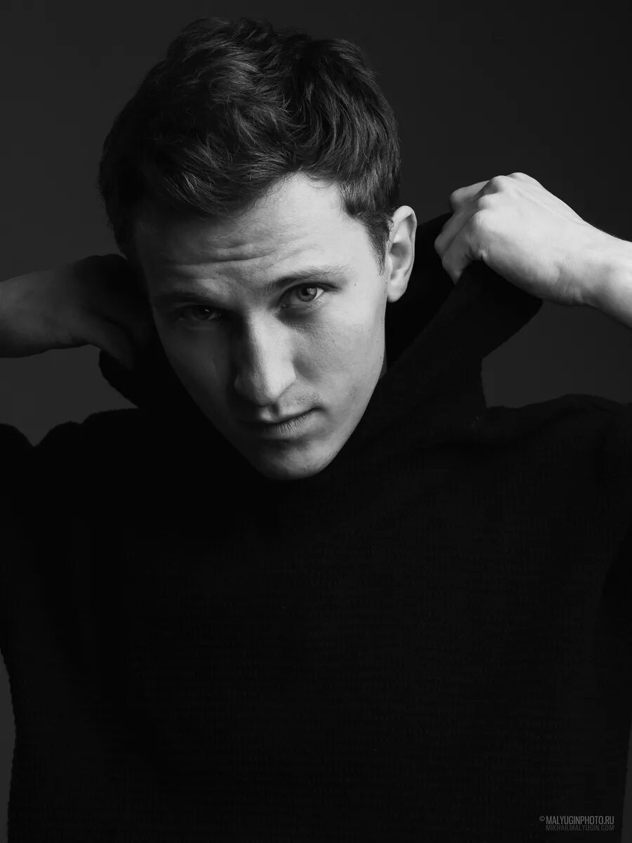 Виктор читяев. Виктор хориняк родком актеры. Виктор хориняк. Хориняк виктор актер. Хориняк виктор актер.