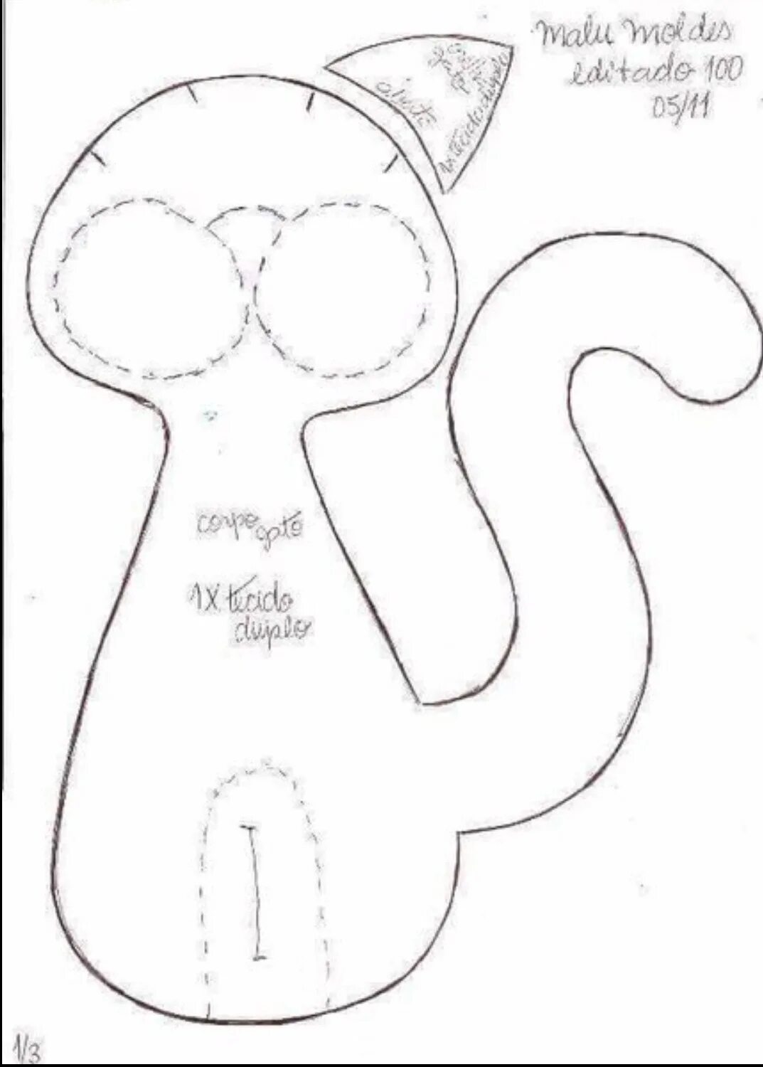 Выкройка игрушки кота. Игрушки из фетра выкройки. Выкройка кота. Лекало игрушек. Тильда кошка выкройка в натуральную величину.