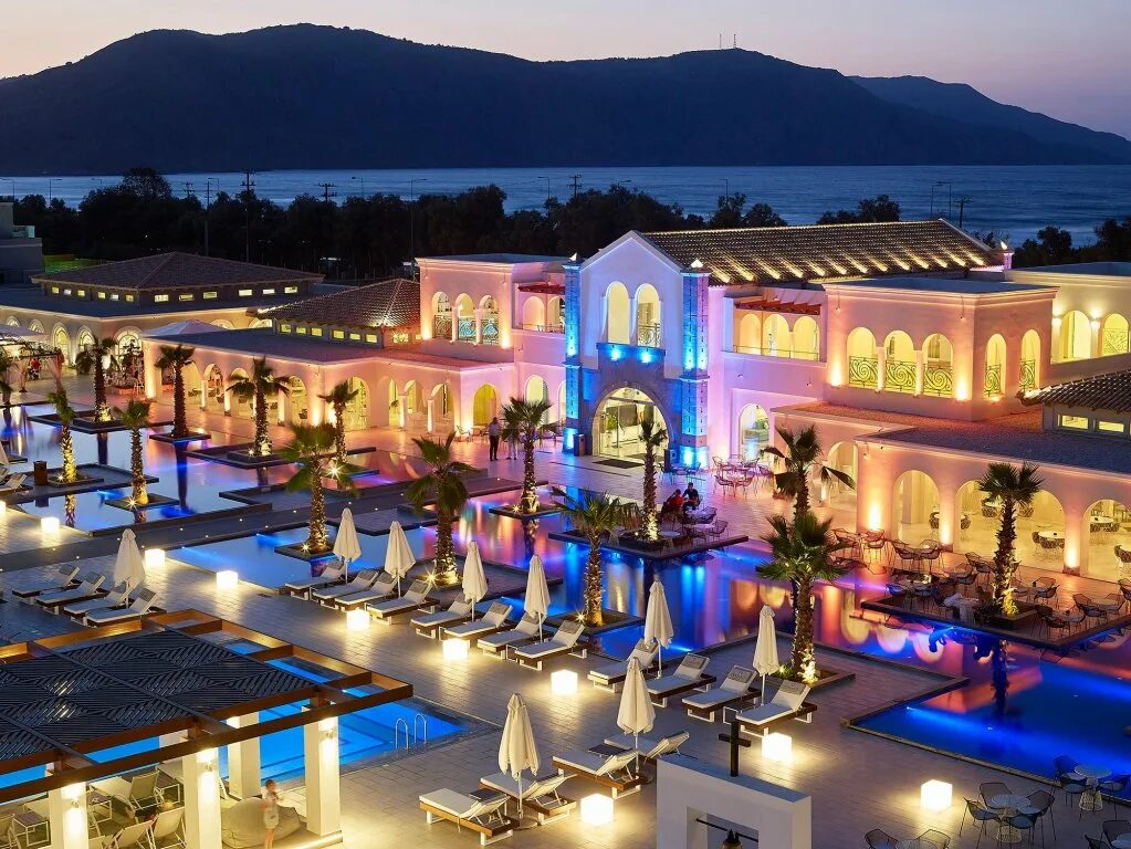 Отели греции 5. Греция Крит Георгиуполис. Крит отели 5 звезд. Anemos Luxury Grand Resort Crete. Греция 5 звезд отели Luxury Resort.