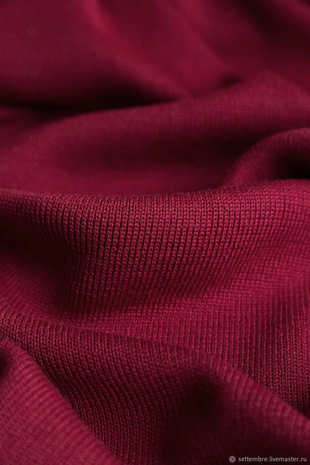 Шерстяной трикотаж. Шерстяная лапша. Тонкий шерстяной трикотаж. Ткань трикотаж лапша шерсть ангора кэмел. Бордовая шерсть.