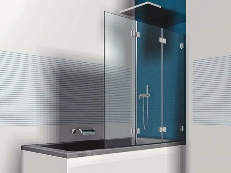 Стеклянная перегородка для ванной. Ванна со стеклянной перегородкой. Стеклянная перегородка в ванную. Стеклянная перегородка для ванной. Перегородка для ванной на заказ.