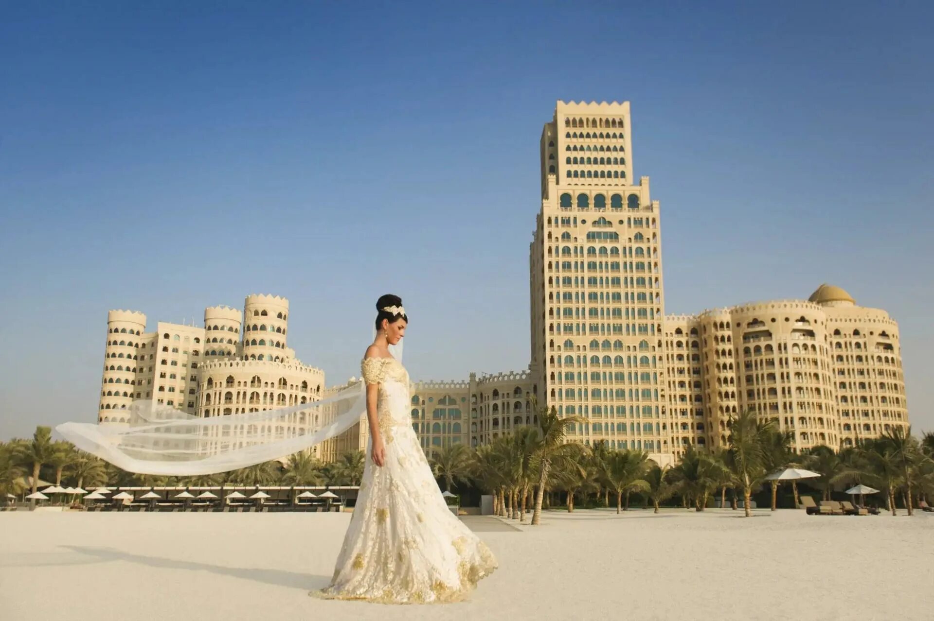 Al khaimah uae. Дубай Waldorf Astoria ras. Рассел Хайм эмираты. Рас Аль Хайма ОАЭ. World of Astoria ОАЭ рас Эль Хайма.