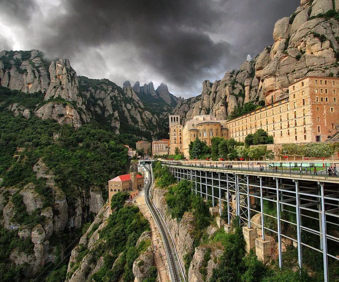 монастырь симонопетра афон. абхазия крепость анакопийская крепость. монастырь над уровнем моря. святая гора афон греция. монастырь над уровнем моря.