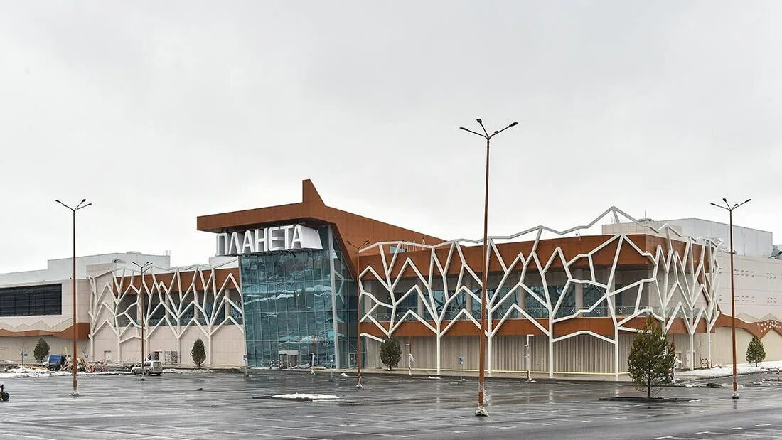 Трц планета пермь. Тц планета пермь площадь. Тц планета пермь шоссе космонавтов 162б. Новая планета пермь. Планета, пермь, шоссе космонавтов.