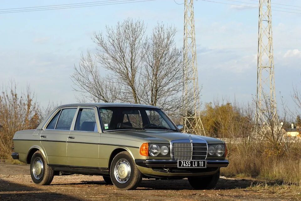 Mercedes w123. Mercedes 123 кузов. Mercedes 123 w123. Mercedes w123 230e. Мерседес 123 купить в россии