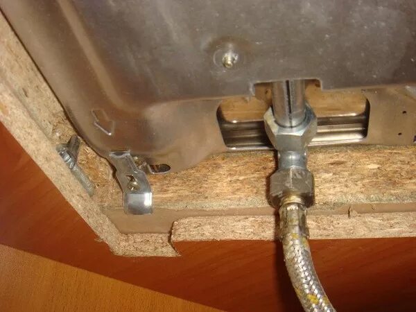 Ответы : По каким характеристикам можно выбрать микроволновую печь