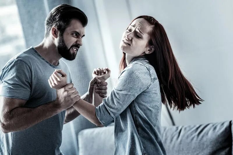 Жена обнимает мужа сток. Her and her husband. Фото для ревности. Her and her husband. Wife deserved to be punished.