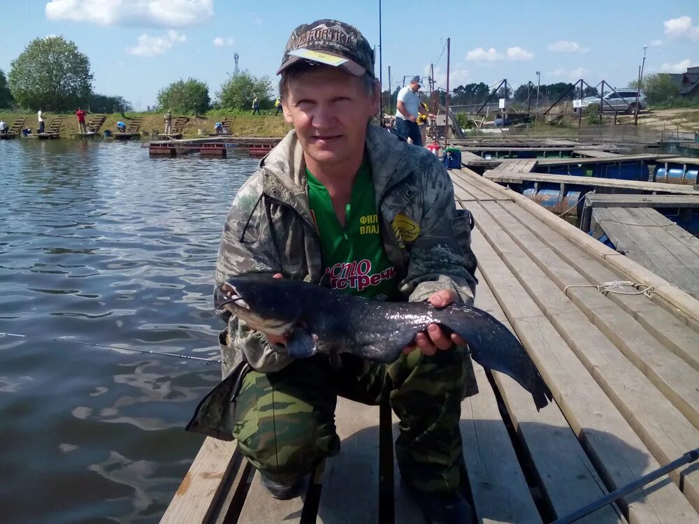 Русфишинг клевое место. Суперкарп рыбалка видное. Велинка платная рыбалка. Рыбалка в машково. Платная рыбалка фишка.