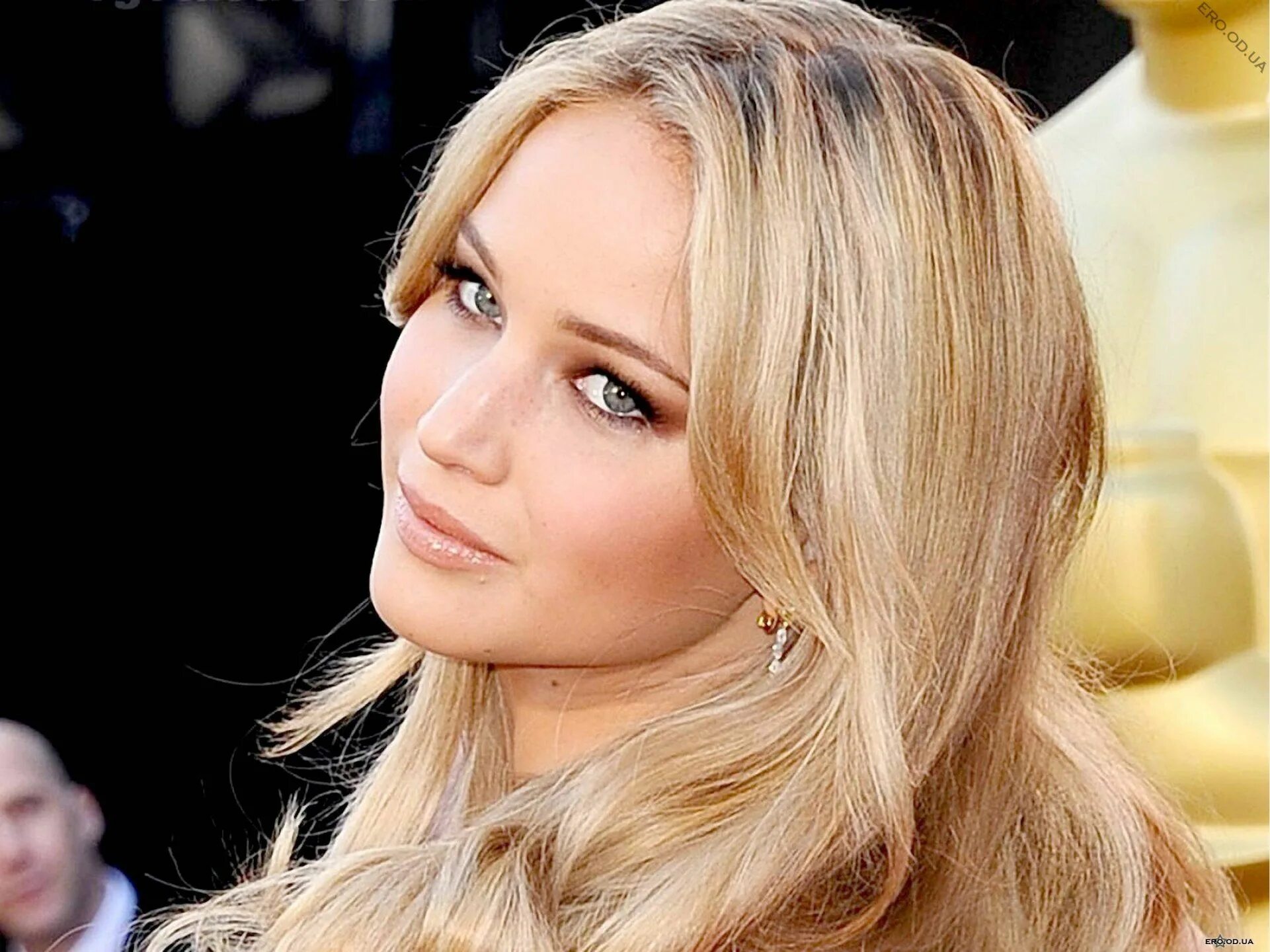 риз уизерспун прически. джулианна хаф. популярные блондинки. риз уизерспун 1995. камерон диаз фото.