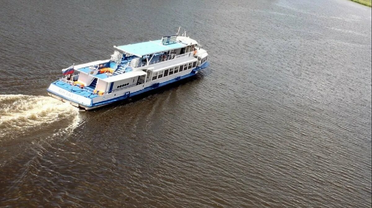 Перевозка пассажиров речным транспортом. Водный транспорт. Пассажирский водный транспорт. Речные корабли. Морской транспорт бразилии.