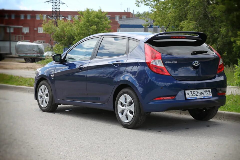 Спойлер хендай солярис хэтчбек. Hyundai solaris hatchback, 1.6 л.. солярис 1,6 2016 хэтчбек. хендай солярис хэтчбек 1,4. хендай солярис 1.4 механика хэтчбек.
