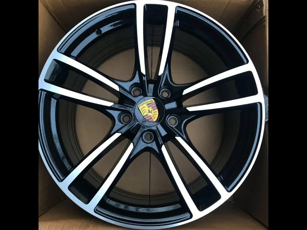 Диски порше r20. Диски porsche r21. Диски порше кайен r20 оригинал. Диски порше кайен r22. Диск spyder r20 porsche.