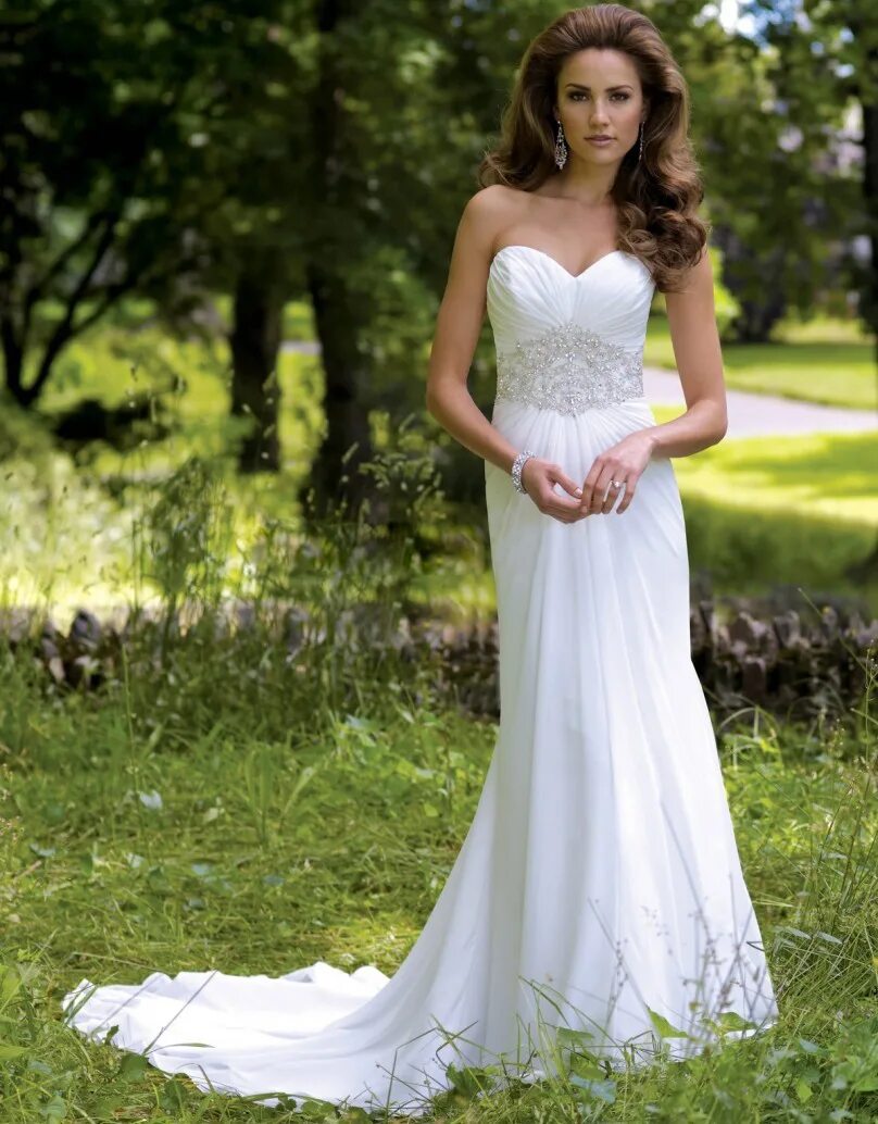 Современные свадебные платья. Наряды невест фото. Невесты в свадебных платьях. Свадебные платья. Самые красивые свадебные платья.