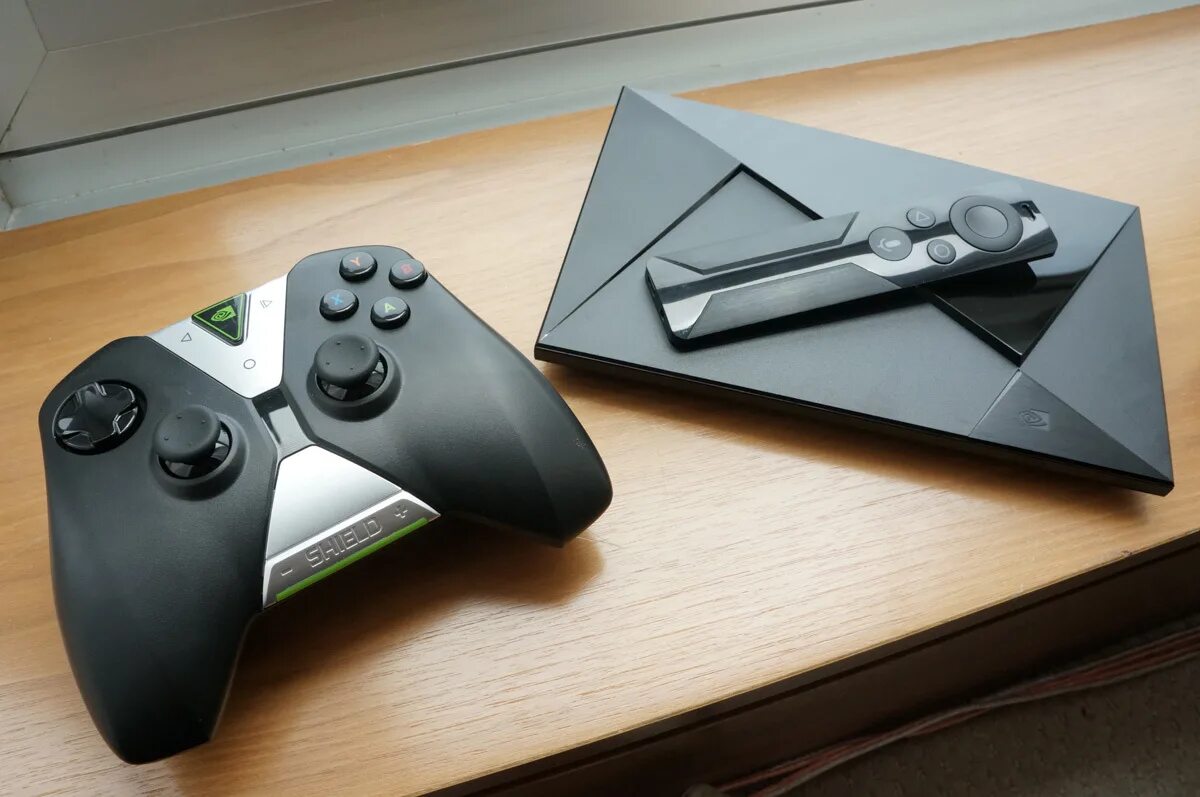 Приставка NVIDIA Shield. Игровая приставка NVIDIA Shield TV Pro. NVIDIA Shield TV 2015. NVIDIA Shield Android TV 2015. Shield приставка