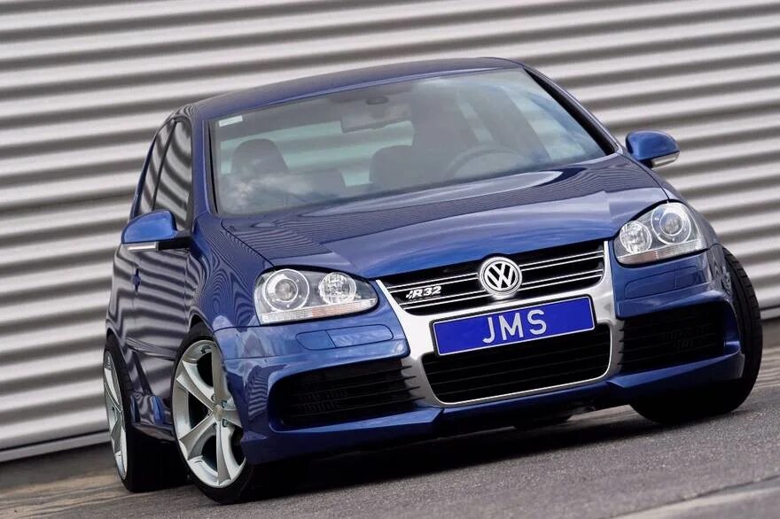 VW Golf r32 mk5. Гольф 5 r32. WV Golf r32. Golf r32 mk5 бампер. Тюнинг фольксваген купить