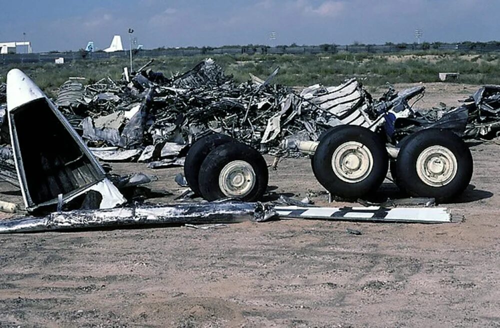 Катастрофа ту-154 в Шардже. Катастрофа ту 154 в Омске 1984. Авиакатастрофа ту 154 в Омске. Авиакатастрофа 15