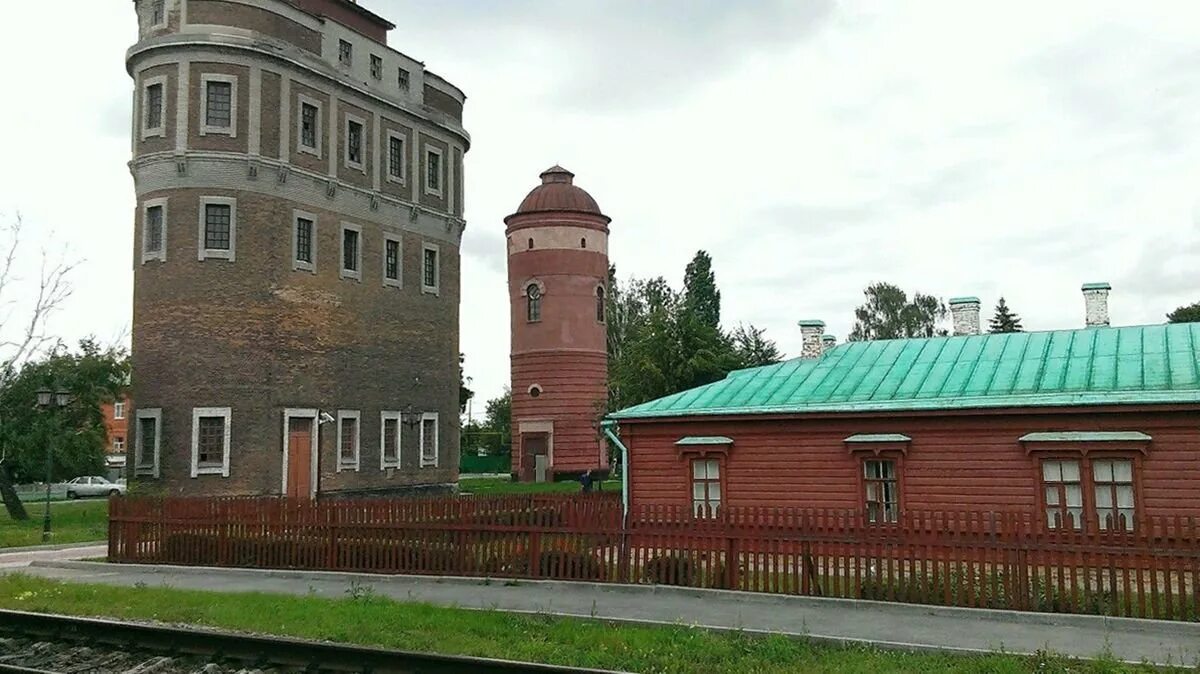 П г толстой. Лев толстой поселок Липецкая. Г Лев толстой Липецкая область водонапорная башня. Лев толстой город в Липецкой области. Лев толстой (Липецкая область) 2023.