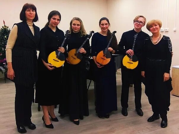 Музыкальная школа глазунова спб. Музыкальная глазунова. Музыкальная школа имени глазунова. Дмш глазунова. Хор росинка дмш им глазунова.
