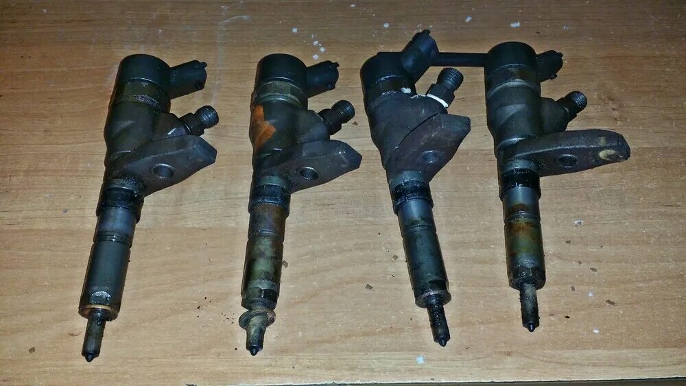 6 hdi форсунка номер. Peugeot boxer 3 форсунки. 2. Форсунки hdi. Форсунки форд транзит 2.