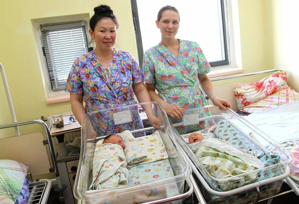 Якутия младенец. Якутск дети. Рождаемость в якутии. Рождаемость в якутии. В якутии ребёнок 1 года.