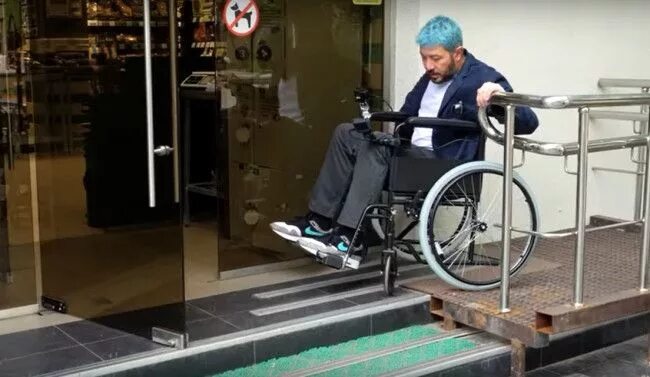 Блоггер инвалид и кенели видео. Инвалид на коляске. инвалидная коляска. инвалидный рынок. самокат для инвалидов.