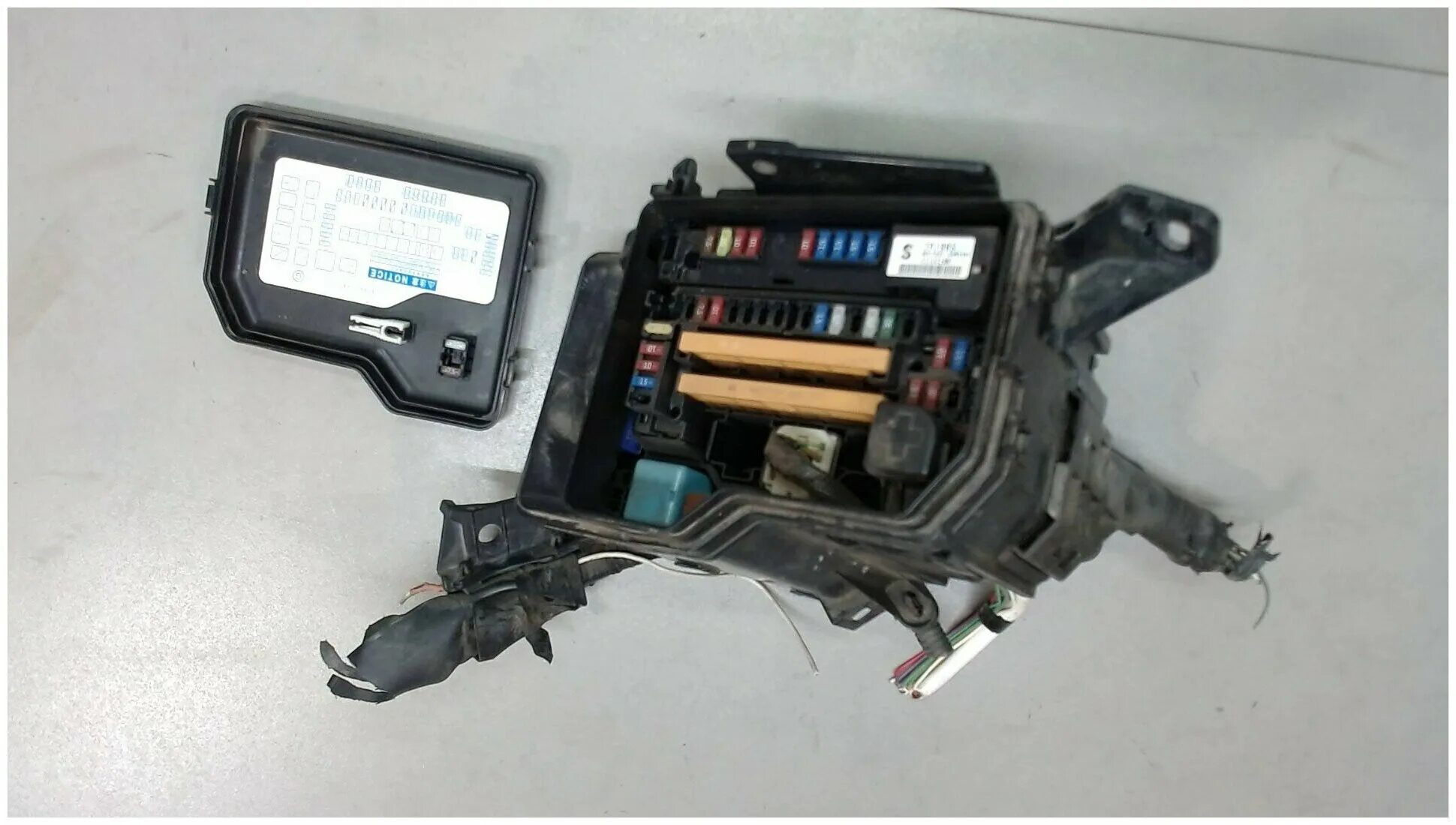 блок предохранителей тойота хайлендер 2011. блок предохранителей тойота хайлендер 2011. блок предохранителей хайлендер. блок предохранителей тойота хайлендер 2014. блок предохранителей тойота хайлендер.