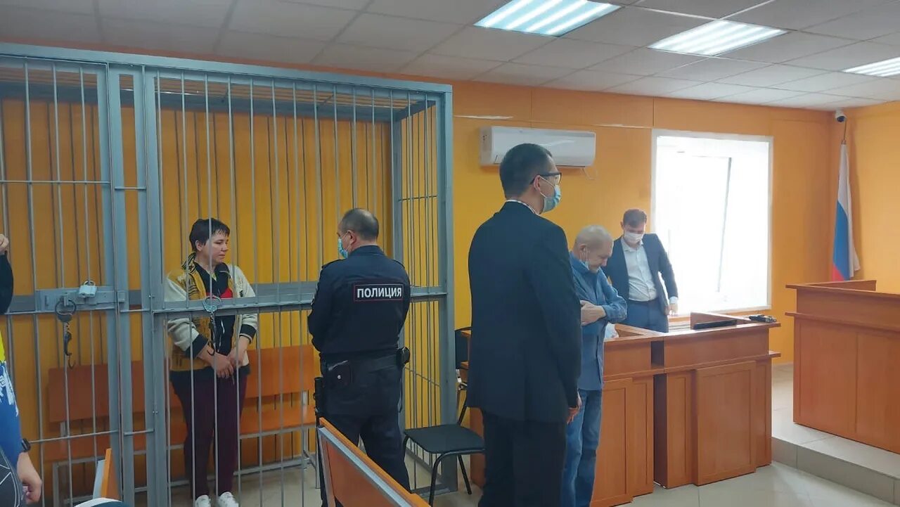 Суды 12 мая