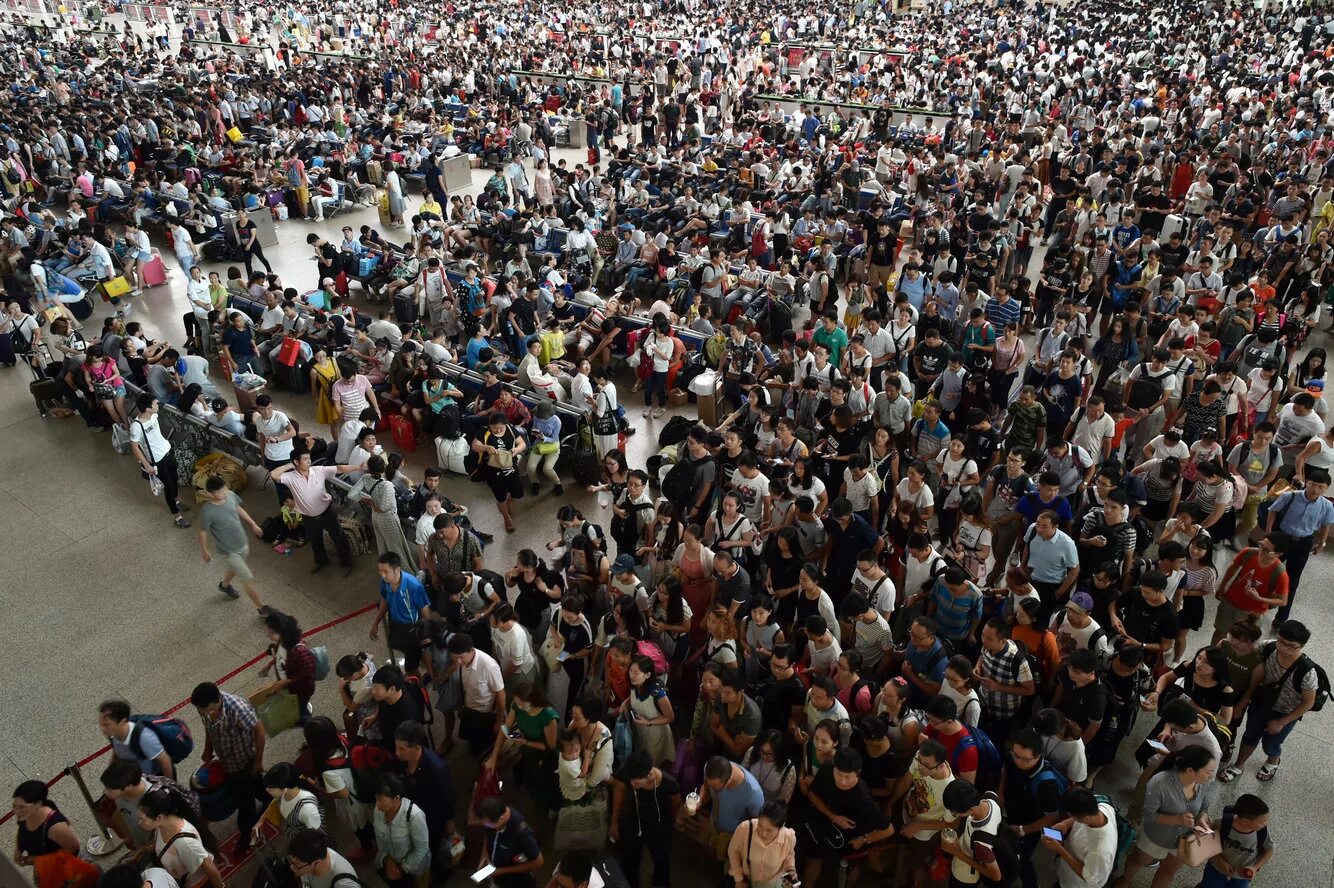 Население Китая населенность. Китай перенаселение. Перенаселенность Китая. Китай много людей.