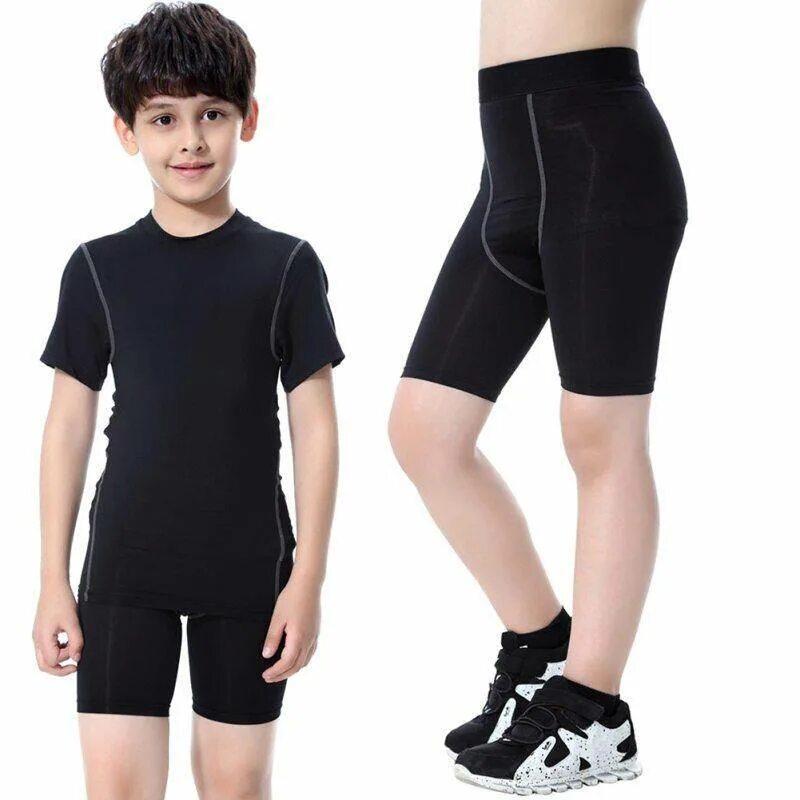 Шорты детские спортивные. Спортивные шорты для мальчика. Шорты для мальчиков подростков. Мальчик в шортах 12 лет.
