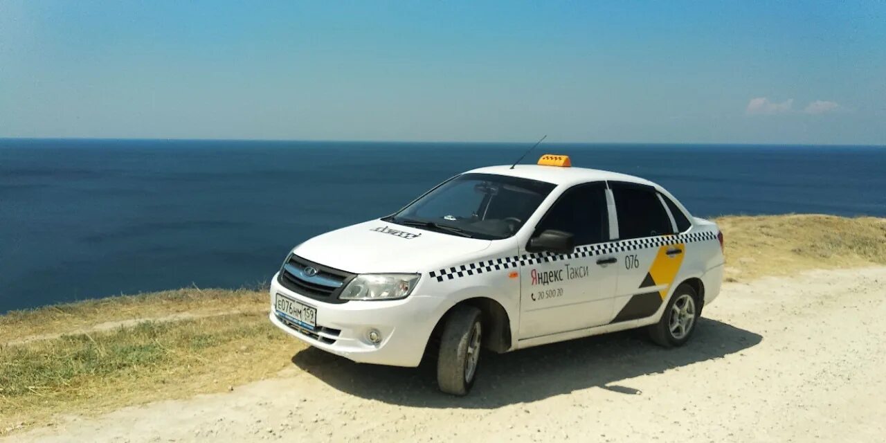 Lada Гранта лифтбек 1.6 бензиновый 2015 на DRIVE2