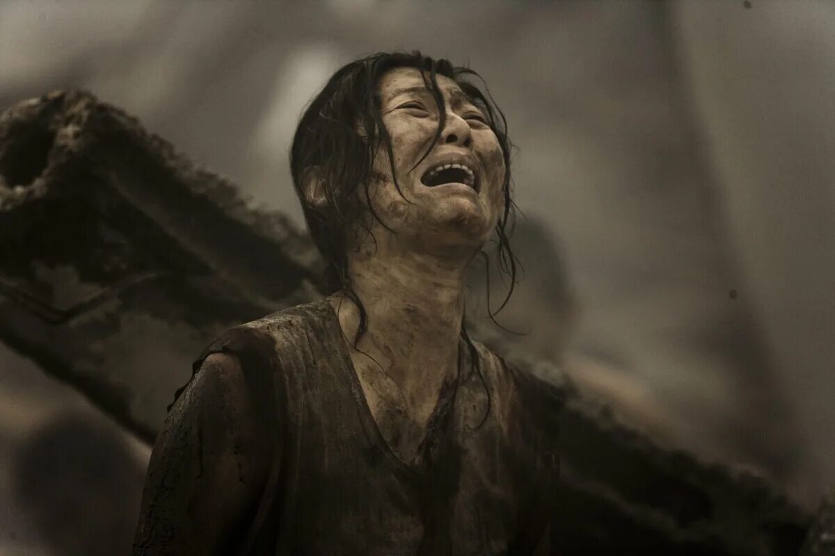 Землетрясение фильм 2010. Землетрясение 2010г фильм. Землетрясение 2010. Землетрясение фильм китай 2010. Таншаньское землетрясение 2010.