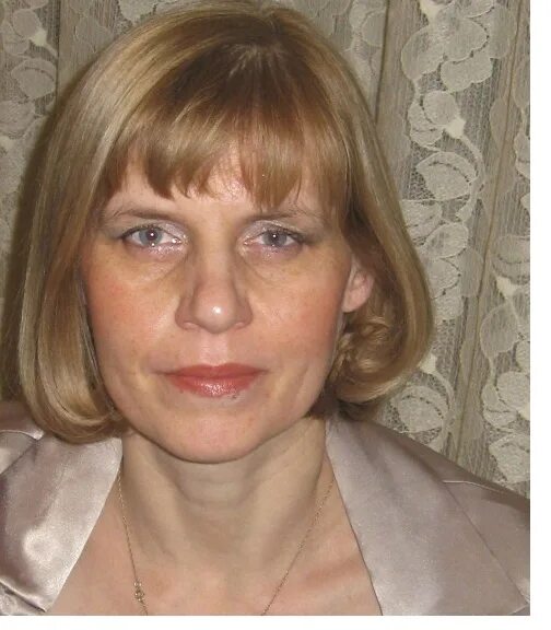 домработницы украина. давыдова лидия ивановна. василькова елена васильевна. домработница с проживанием и дополнительными услугами. женщина домработница с проживанием.