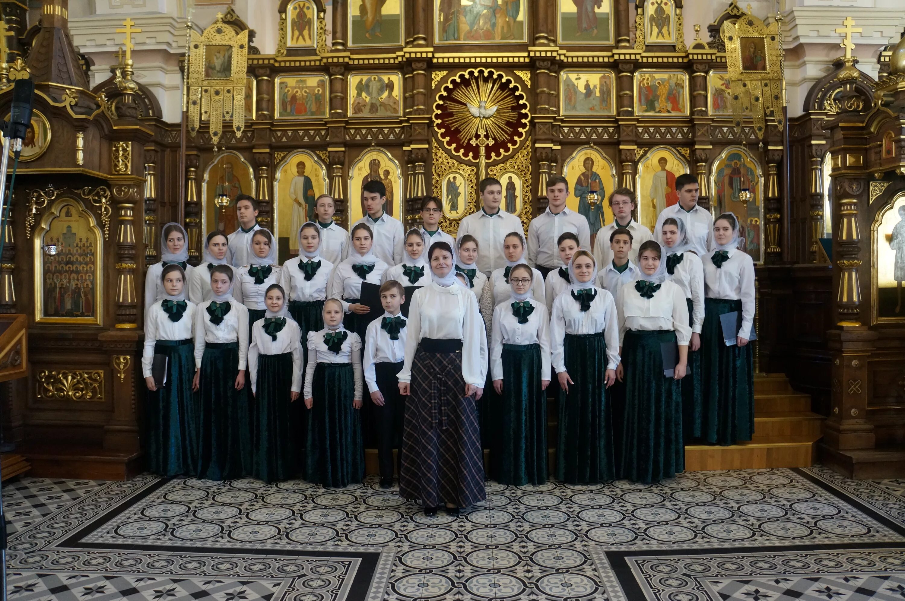 Воскресный хор. Хора Богоявленского кафедрального собора г. Москвы. Хор воскресной школы. Детско юношеский хор воскресной школы. Школа церковного пения для воскресных школ.