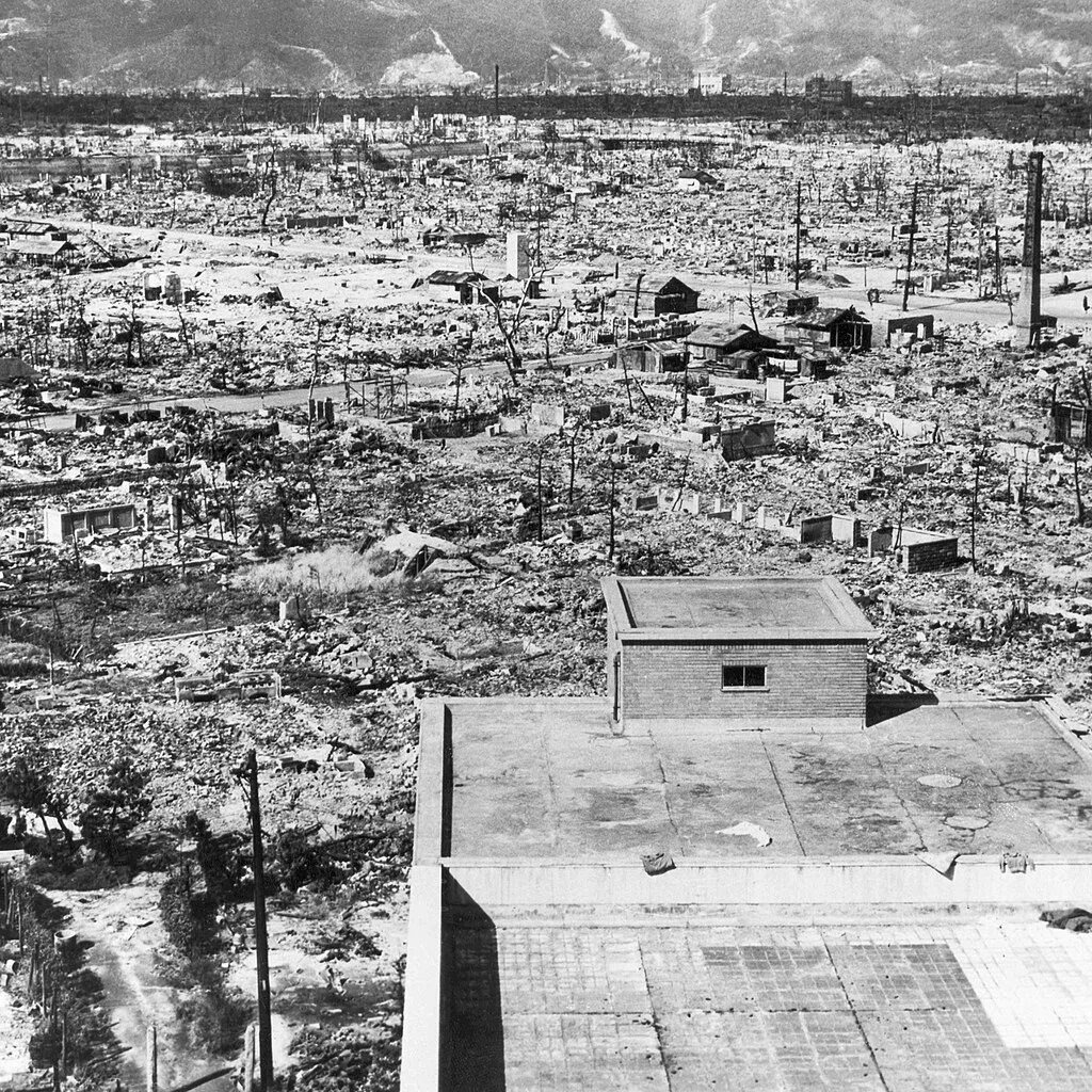 Нагасаки после ядерного взрыва. Япония Хиросима и Нагасаки.