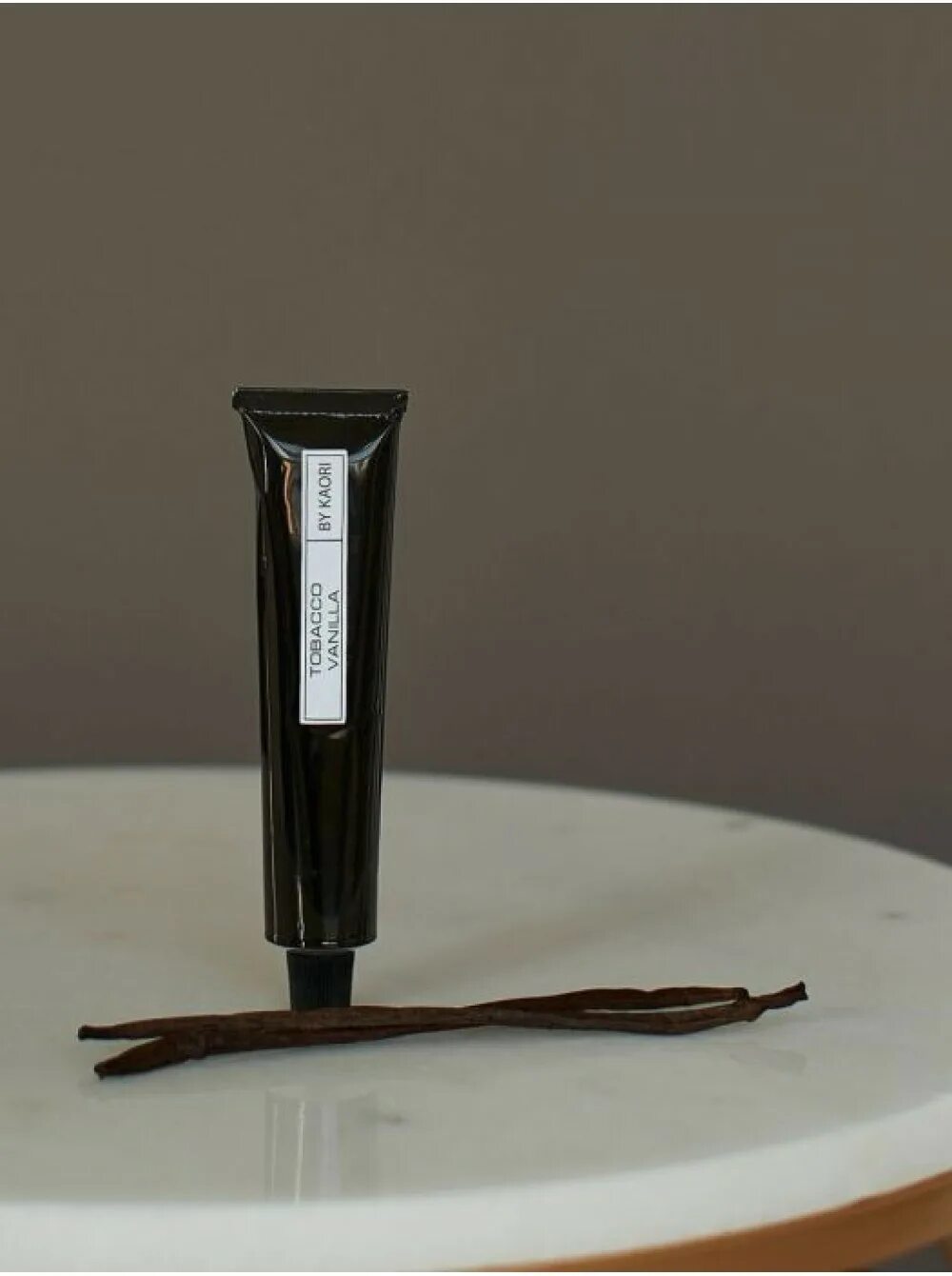 Крем тобакко. Тобако ваниль крем для волос. Крем для рук vanilla tobacco. Крем для бритья bond. Leafshave.