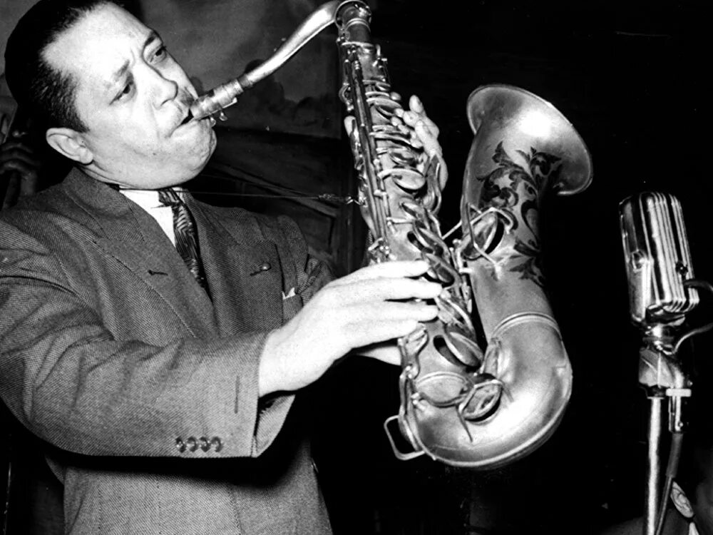 Lester young "джаз галерея". Саксофонист. Амбушюр саксофониста. Постановка амбушюра на саксофоне.