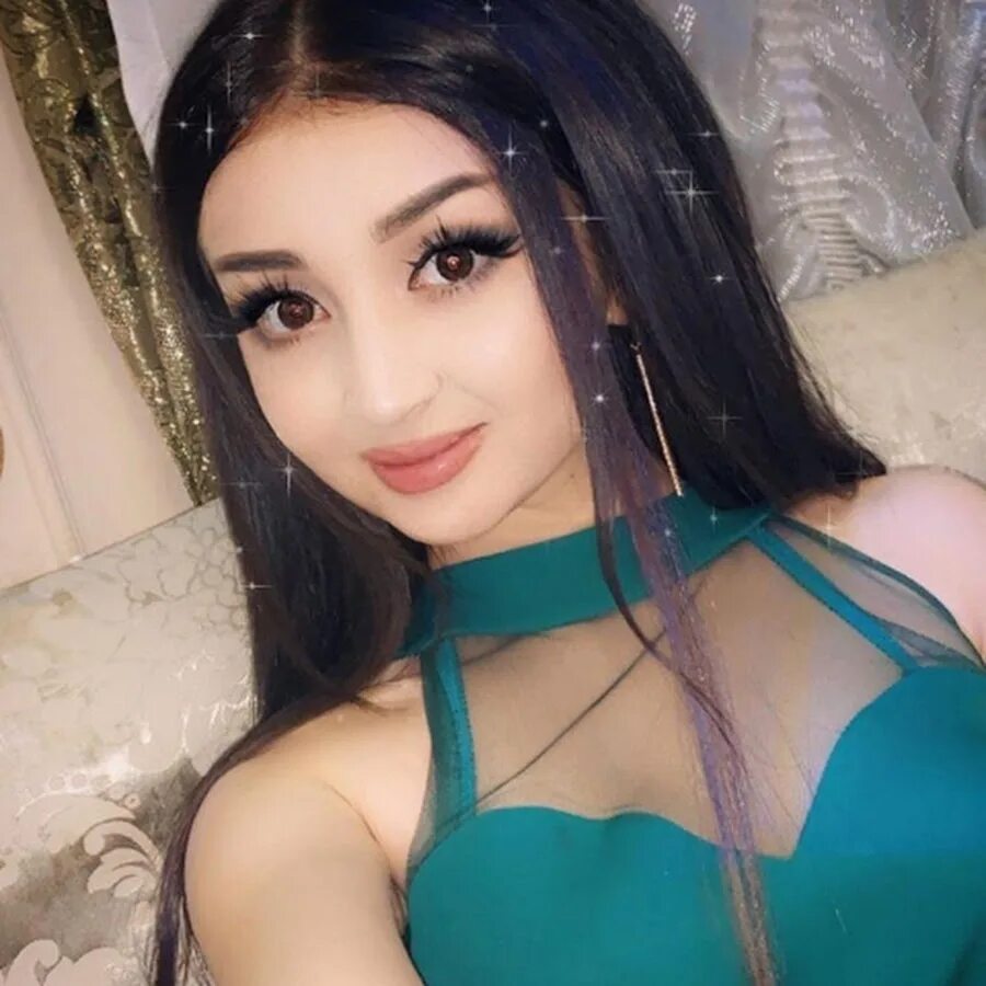 Чакан ситораи кароматулло. Танцовщица мухаббат курбанова. Паризода парвина. Куртаи чакан точики. Нодира ахмедова актриса.