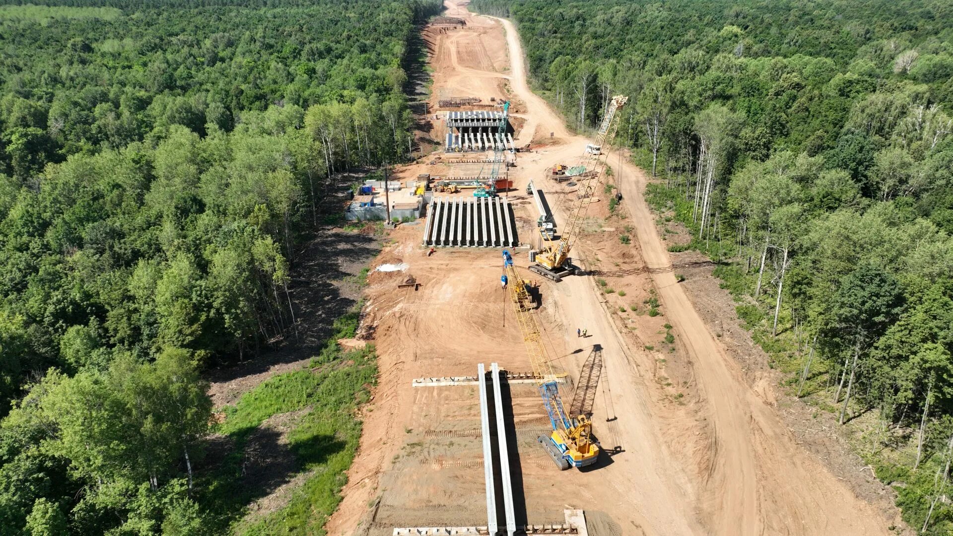 М12 Нижнекамск новая трасса. Строительный участок. Строительство дороги. Стройка моста.