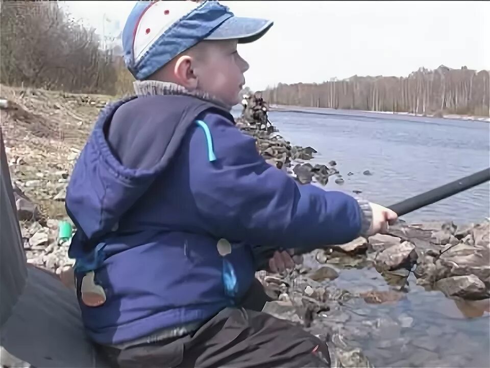 Канал рыбалка видео. Зимняя рыбалка на канале имени Москвы. Соревнования рыбалка канал имени Москвы. Саймовский канал рыбалка. Как своровать удочки.