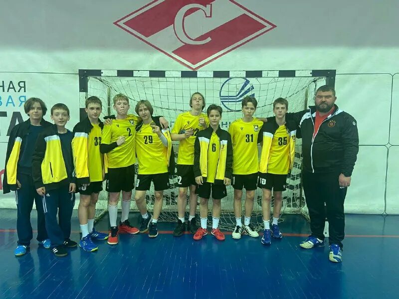 Гандбол кунцево 2005. Гандбол наро-фоминск. Гандбол кунцево. Команда кунцево гандбол. Сшор кунцево по гандболу.