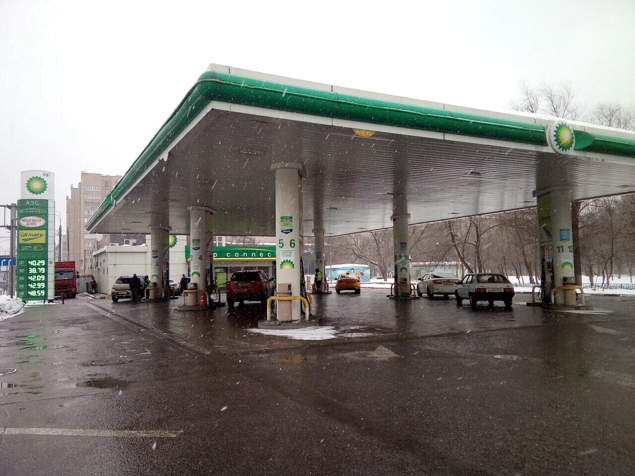 Азс во владимире ссср. Азс в подмосковье. Азс роснефть 68 км ленинградского шоссе. Автозаправка лукойл архонское шоссе. Азс bp московский шоссе.