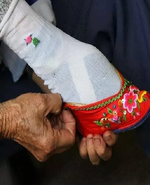 Ноги лотос или страшные традиции Китая. Что? АннаО обо всем по немногу Дзен