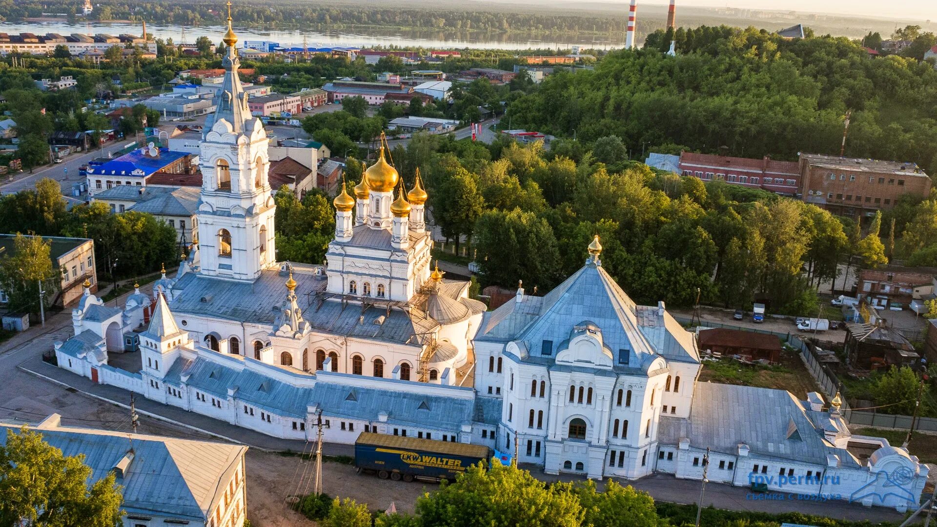 Свято троицкий стефанов пермь. Свято Троице Стефанов монастырь Пермь. Свято-Троицкий Стефанов монастырь Пермь храм. Свято-Троицкого Стефанова мужского монастыря. Стефанов мужской монастырь Пермь.