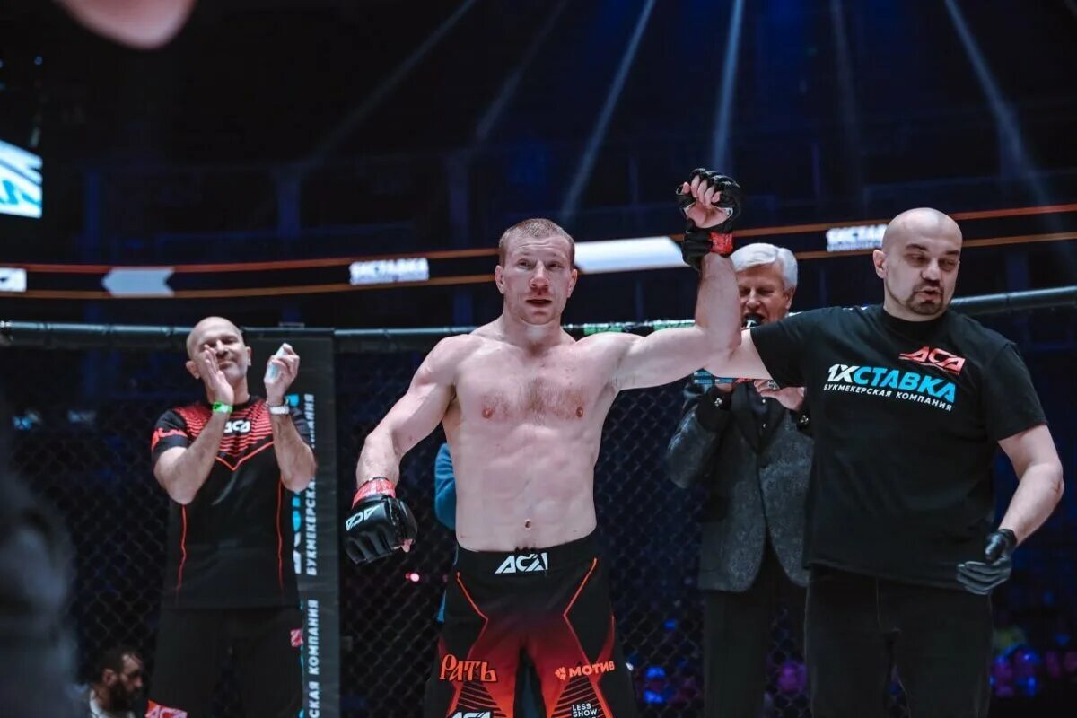 Ассу алмабаев. Магомед магомедкеримов боец. Пфл чемпион магомедкеримов. Матч боец. Матч боец аса.