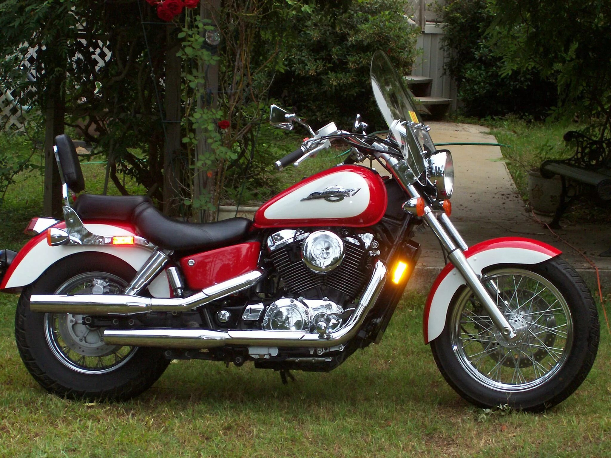 Honda vt shadow. Honda vt1100 Shadow. Honda VT 1100. Honda Shadow 1100. Honda VT 1100 c2 Shadow.